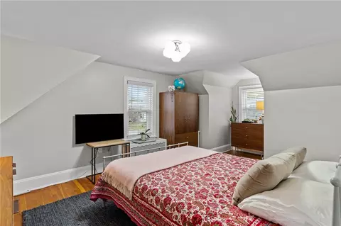 Bedroom - 31 Intervale Rd, Cranston, RI 02910 photo 1 of 8