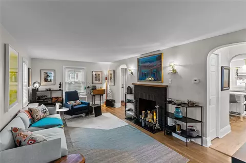 Living - 31 Intervale Rd, Cranston, RI 02910 photo 3 of 4