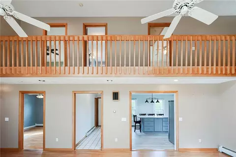 Entry Way - 8 Evie Dr, Warren, RI 02885 photo 3 of 3