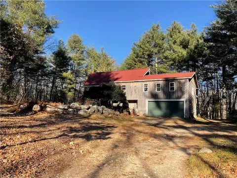 334 Carpenter Rd, Scituate, RI 02831