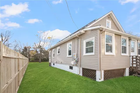 14 Wheeler St, Warwick, RI 02889 photo 17