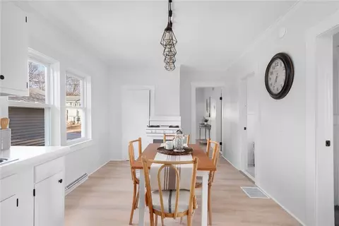 14 Wheeler St, Warwick, RI 02889 photo 7