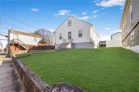 1688 Bay St, Fall River, MA 02724 photo 4