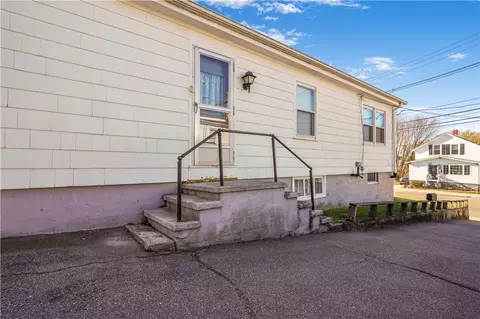 1688 Bay St, Fall River, MA 02724 photo 13