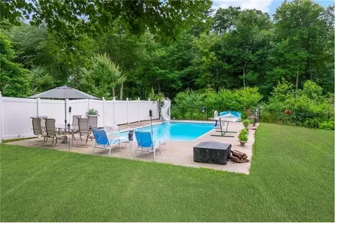320 Old Snake Hill Rd, Glocester, RI 02814 photo 39
