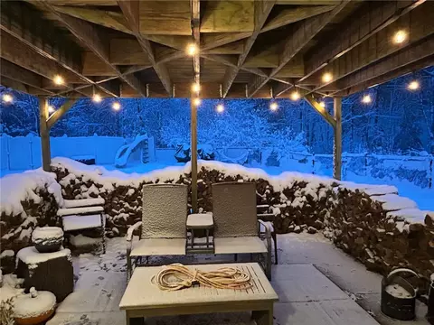 320 Old Snake Hill Rd, Glocester, RI 02814 photo 31