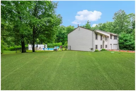 320 Old Snake Hill Rd, Glocester, RI 02814 photo 35