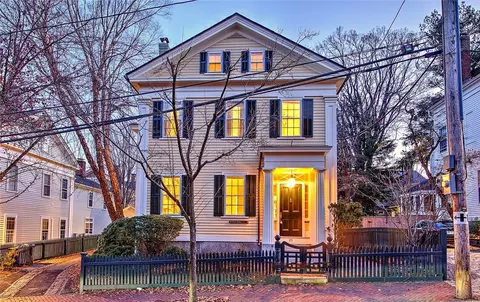 89 Power St, Providence, RI 02906