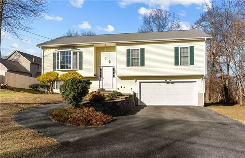 57 Sycamore St, Woonsocket, RI 02895 photo 38