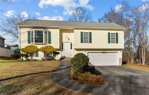 57 Sycamore St, Woonsocket, RI 02895 photo 41