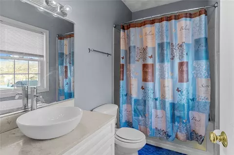 57 Sycamore St, Woonsocket, RI 02895 photo 37