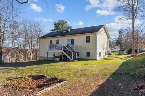 57 Sycamore St, Woonsocket, RI 02895 photo 39