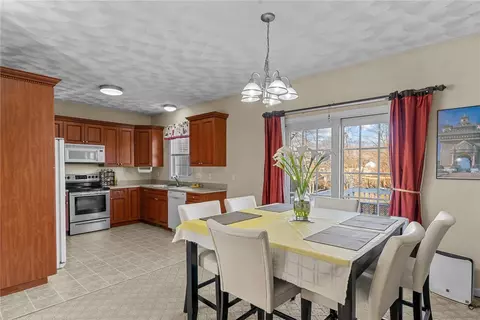 57 Sycamore St, Woonsocket, RI 02895 photo 32