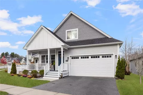 167 Seawynds Dr, North Kingstown, RI 02852