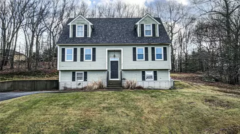 301 Oregon Ave, Woonsocket, RI 02895 photo 2