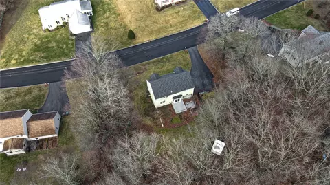 301 Oregon Ave, Woonsocket, RI 02895 photo 36