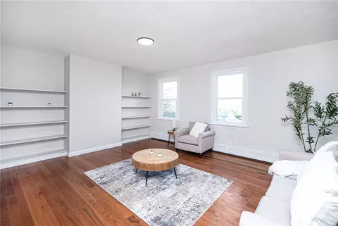 301 Oregon Ave, Woonsocket, RI 02895 photo 9