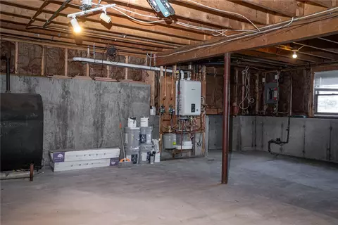 301 Oregon Ave, Woonsocket, RI 02895 photo 34