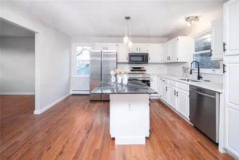 301 Oregon Ave, Woonsocket, RI 02895 photo 4