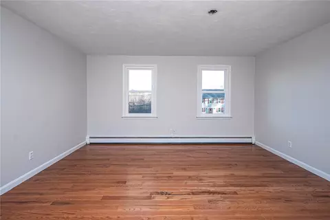301 Oregon Ave, Woonsocket, RI 02895 photo 12