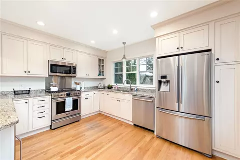 Kitchen - 4 Grenolds Way, Westerly, RI 02891 photo 2 of 3