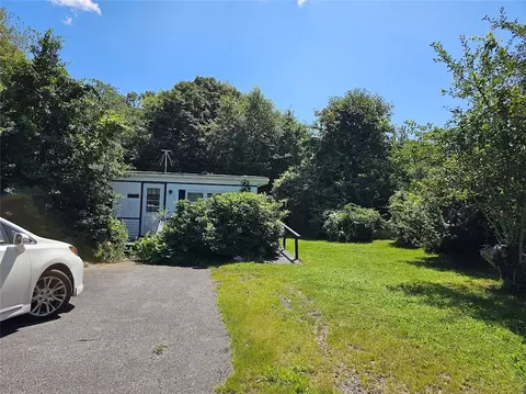 1203 East Rd, Tiverton, RI 02878
