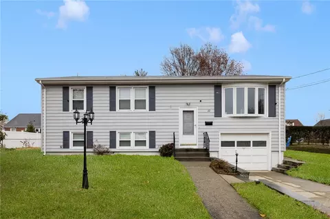 22 Di Mario Dr, Providence, RI 02904