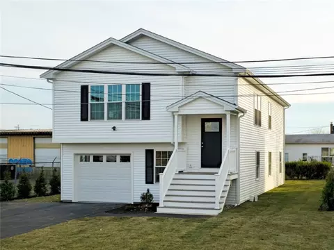 23 Crane St, Pawtucket, RI 02860