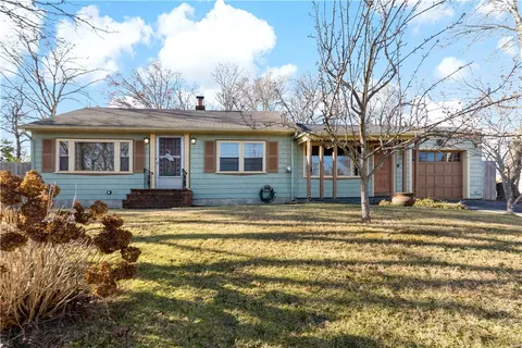 19 Campion Ave, Tiverton, RI 02878