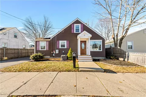 77 Byron Ave, Pawtucket, RI 02861