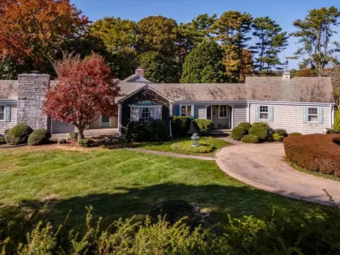 30 Timothy Dr, Westerly, RI 02891 photo 6