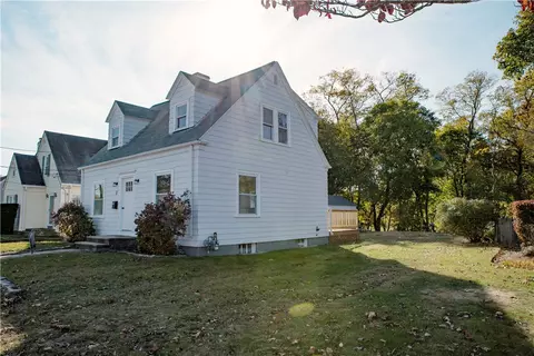 Exterior - 1 Palm Blvd, Warwick, RI 02888 photo 8 of 8