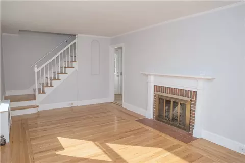 Living - 1 Palm Blvd, Warwick, RI 02888 photo 6 of 6