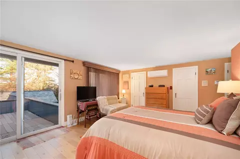 Bedroom - 59 Phillips Ln, Glocester, RI 02829 photo 4 of 5