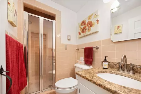 Bath - 59 Phillips Ln, Glocester, RI 02829 photo 5 of 6