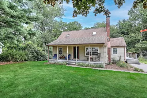 103 Walnut St, Mansfield, MA 02048