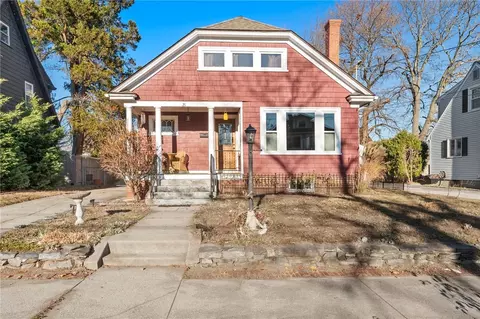 21 Keith Ave, Cranston, RI 02910