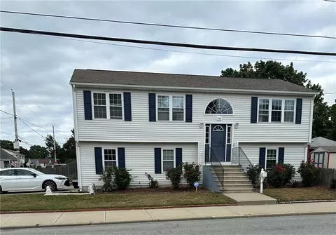 346 Beverage Hill Ave, Pawtucket, RI 02861