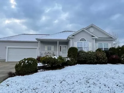560 Seven Mile Rd, Hope, RI 02831