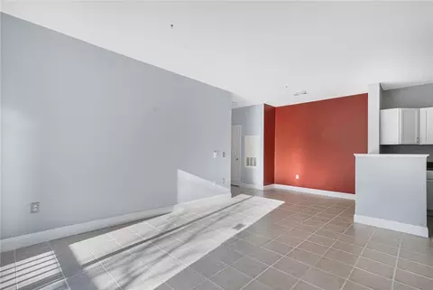 Living - 78 Mill St #102, Woonsocket, RI 02895 photo 1 of 8