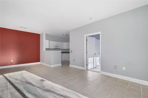 Living - 78 Mill St #102, Woonsocket, RI 02895 photo 3 of 8