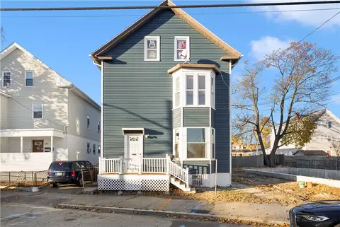 313 Sayles St, Providence, RI 02905