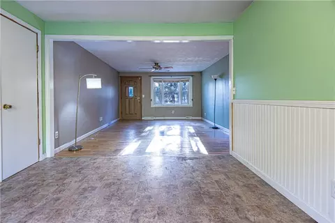 Living - 12 Bayberry Rd, Woonsocket, RI 02895 photo 5 of 7