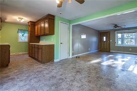 Living - 12 Bayberry Rd, Woonsocket, RI 02895 photo 6 of 7
