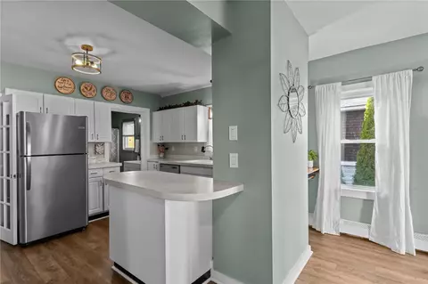 20 Birch St, Warwick, RI 02888 photo 9