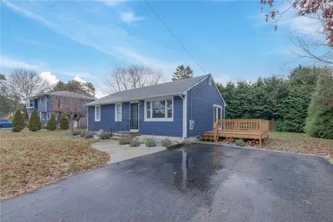 93 Hemlock Rd, South Kingstown, RI 02879 photo 3