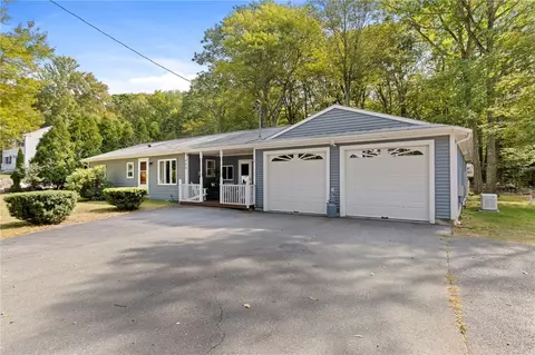 453 Lake Washington Dr, Glocester, RI 02814