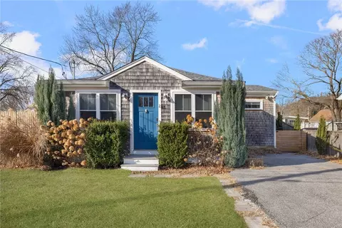 22 Walsh Ave, Barrington, RI 02806