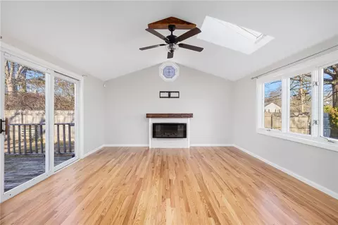 Living - 169 Bartlett Dr, Warwick, RI 02886 photo 3 of 5