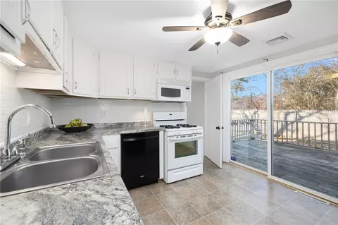 Kitchen - 169 Bartlett Dr, Warwick, RI 02886 photo 1 of 5